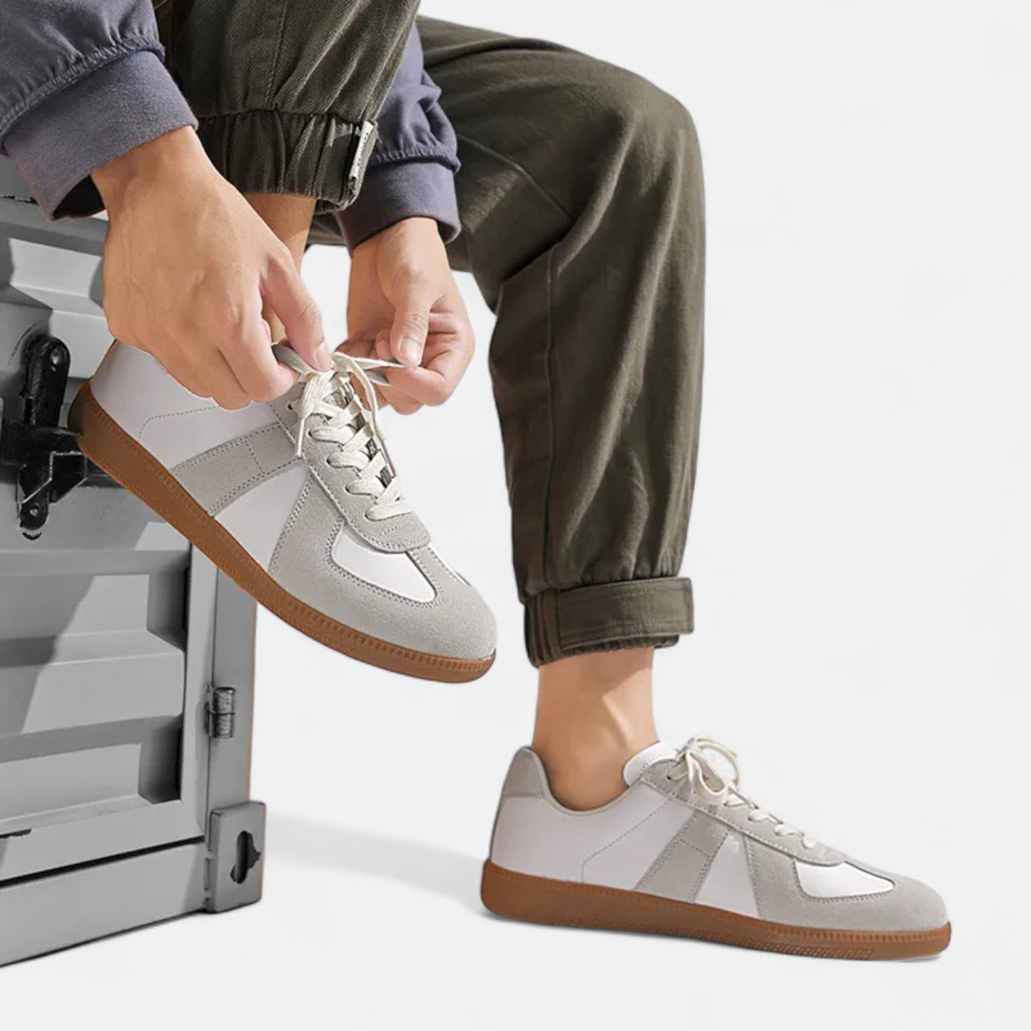 Zapatillas de hombre estilo retro — Calzado informal con suela de goma