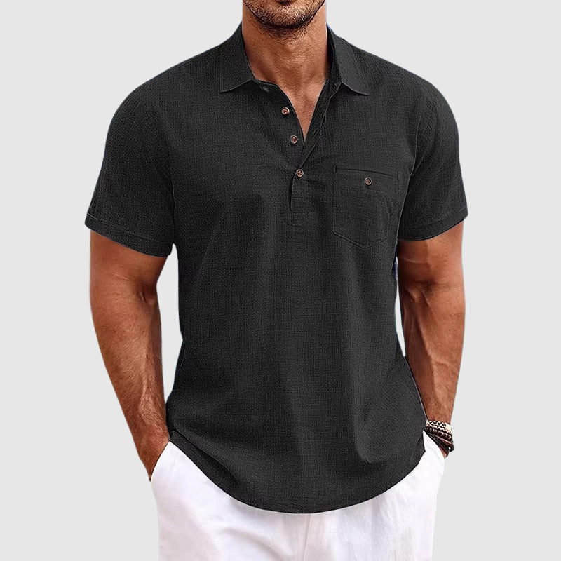 Polo de hombre manga corta con bolsillo y corte moderno — diario